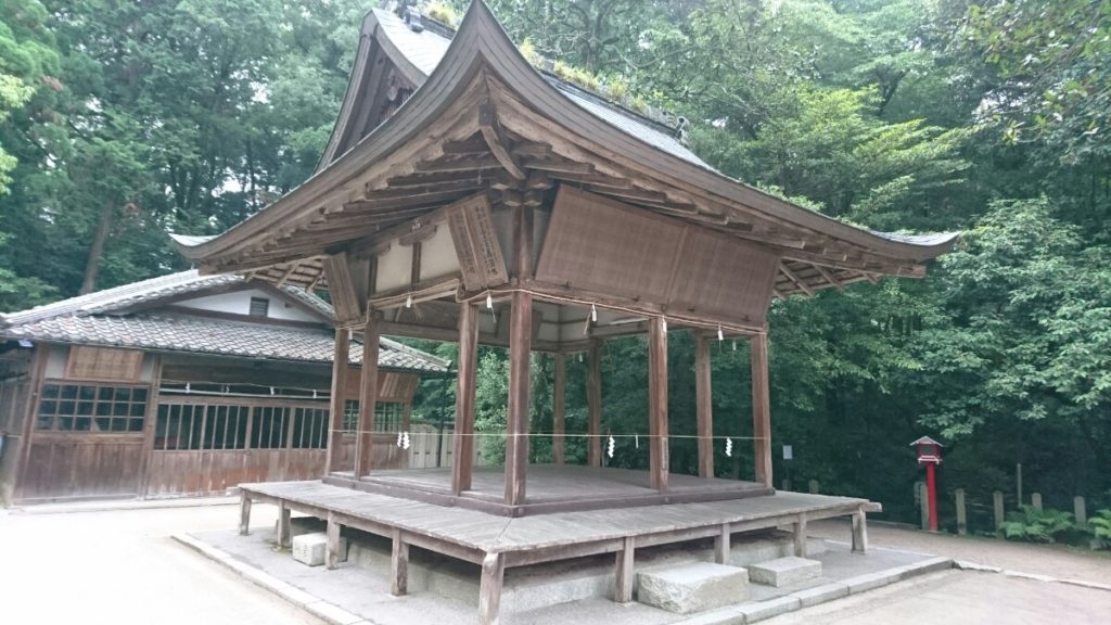 拝殿