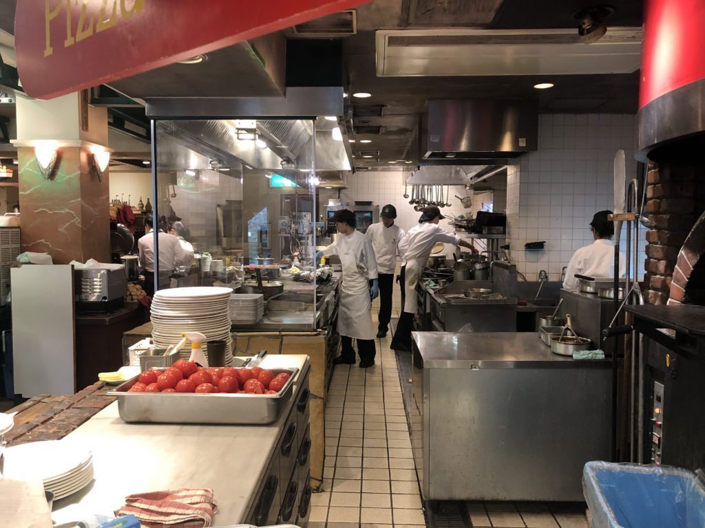 キャピタル東洋亭 店内