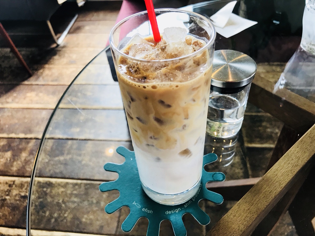 エフィッシュのカフェラテ
