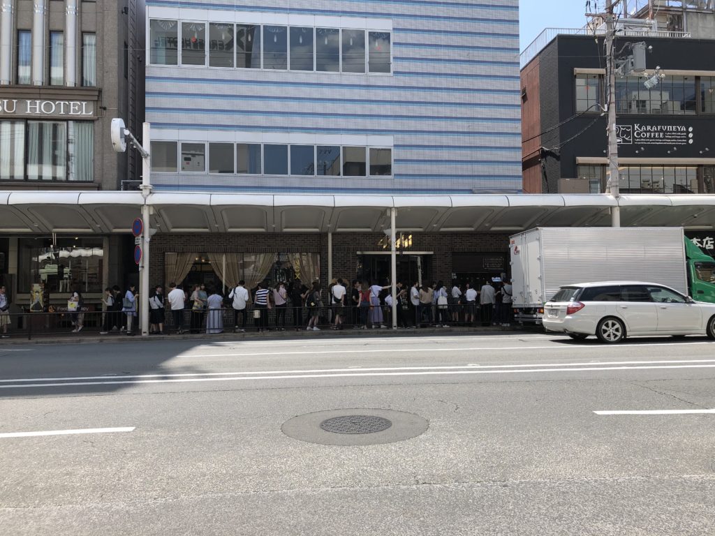 2019年6月8日オープン】京都初上陸！手ごねの生タピオカ専門店「モッチャム」