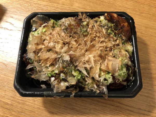 京都宝ヶ池きつね坂のたこ焼き屋「たこ将軍」のジャンボたこ焼きがスゴイ!