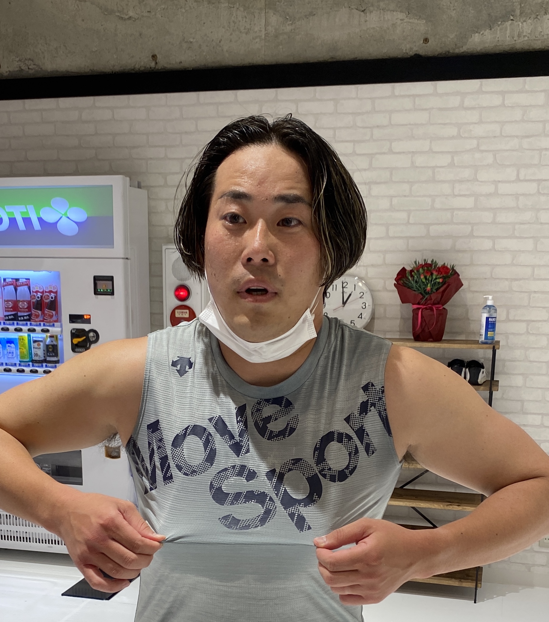 シュウヤ