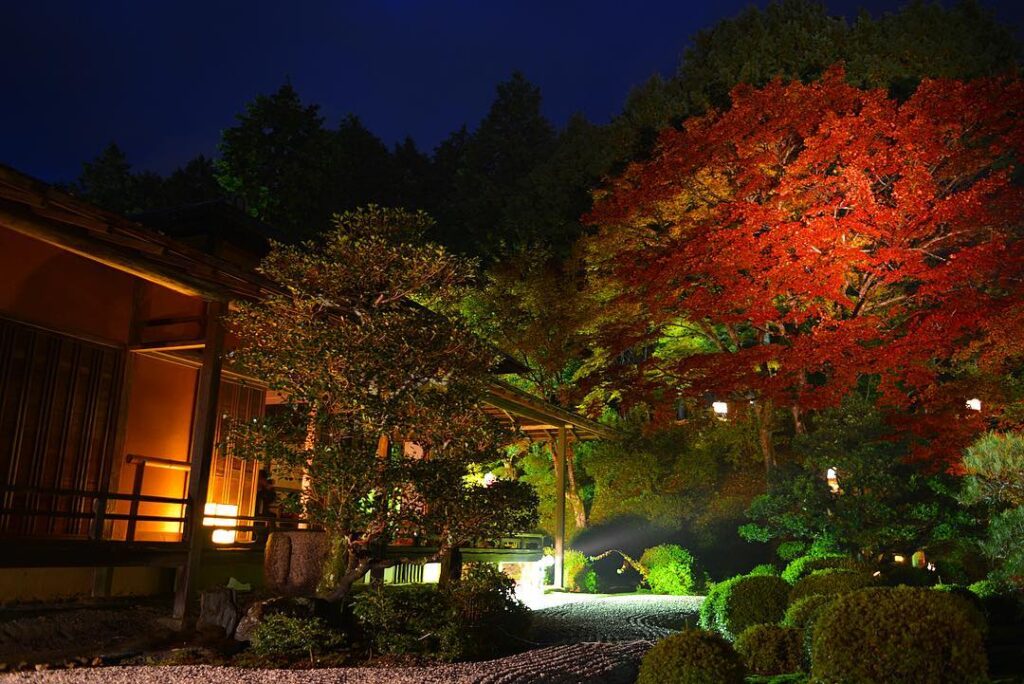 【2021年最新版】京都のおすすめ紅葉ライトアップ名所13選！最新情報と見頃まとめ