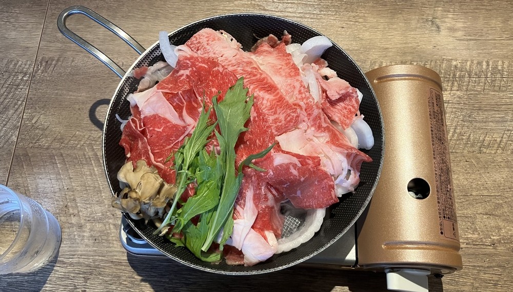 【京都グルメ】気軽に本格すき焼きを味わえる「大衆すき焼き 北斗 四条烏丸店」へ行ってきた｜中京区