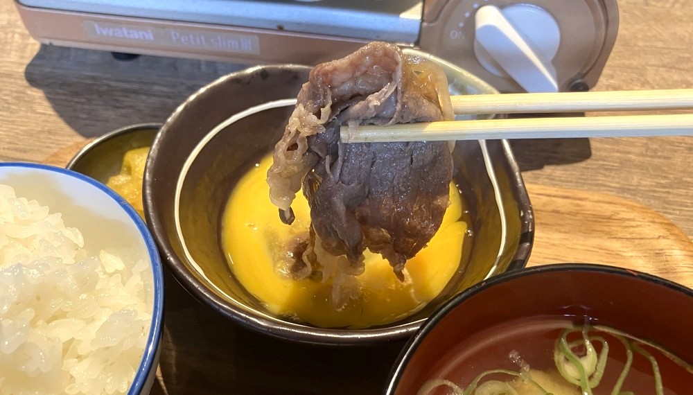 【京都グルメ】気軽に本格すき焼きを味わえる「大衆すき焼き 北斗 四条烏丸店」へ行ってきた｜中京区