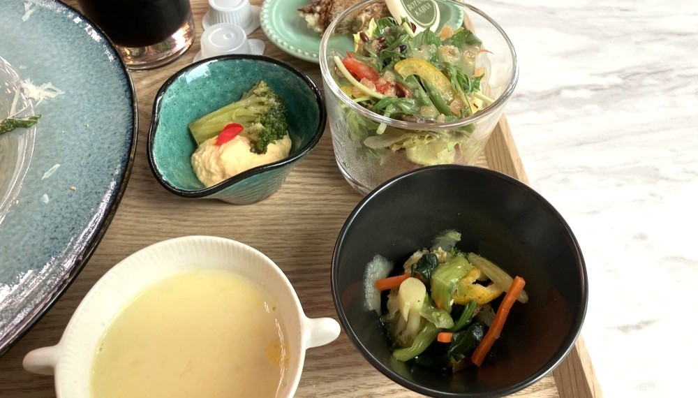【京都グルメ】庭園を眺められるレストラン「BOTANIQ KAJIYA」へ行ってきた｜下京区