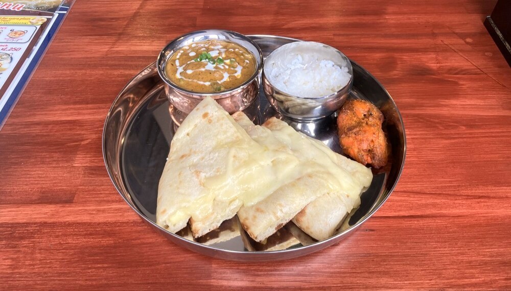 【京都・中京区】RESTAURANT＆Bar MOTHER INDIA｜大きいナンが人気のインド料理店【京都グルメ】