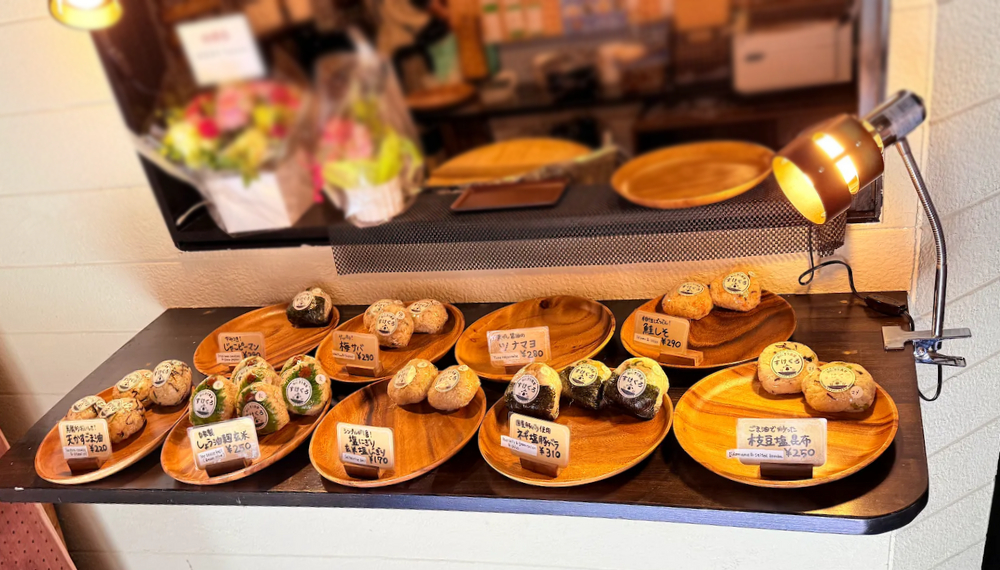 【京都・上京区】おにぎり食堂 すけくろ｜サクッと食べられてお手頃価格のおにぎり屋さん【京都グルメ】